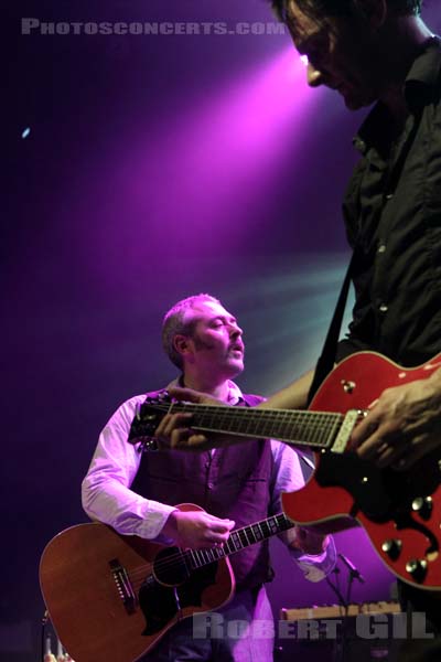 TINDERSTICKS - 2012-11-07 - PARIS - La Cigale - Stuart Ashton Staples - Neil Timothy Fraser